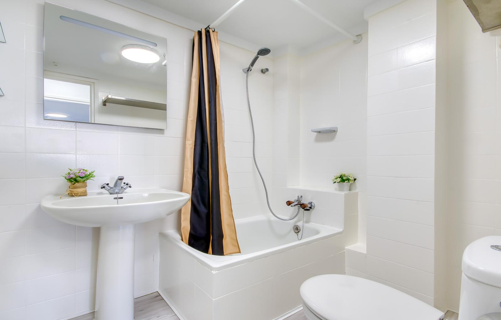 GROUND FLOOR APARTMENT IN EMPURIABRAVA WITH CANAL VIEWS - Poblat típic - Ref. CBR6431 - photo 12