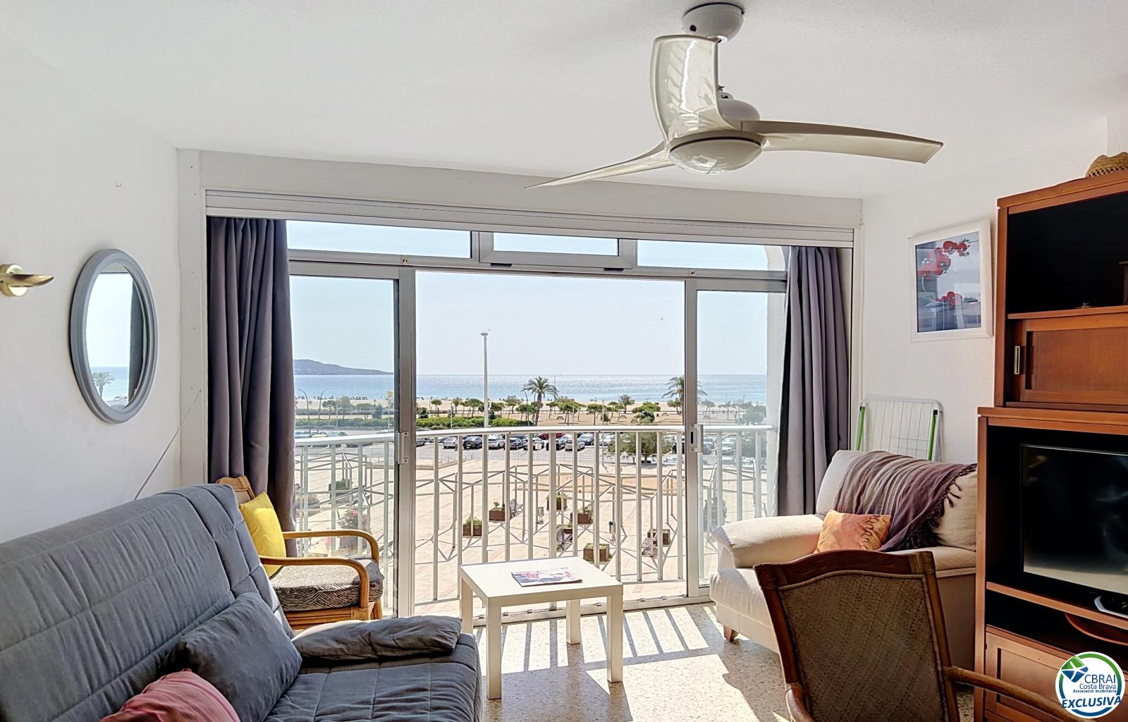 Apartment just steps from the beach with sea views in Empuriabrava - Muga - Ref. CBR6662 - photo 4