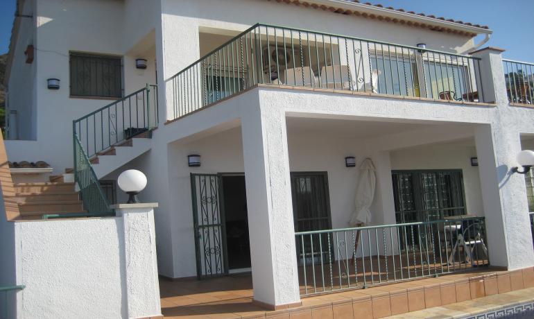 Sales House in Roses, Costa Brava