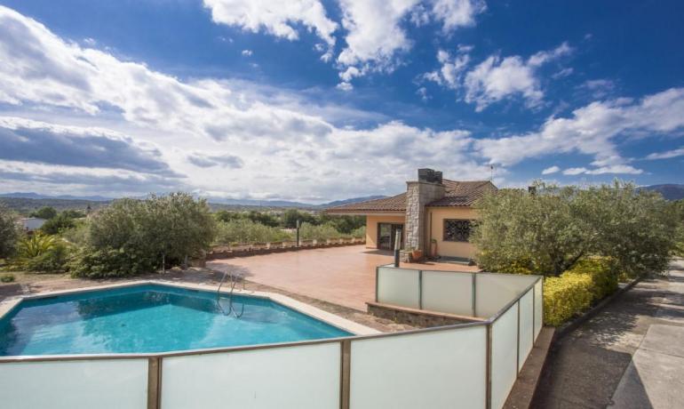 Magnifique maison sur un terrain de 2 hectares à Sant Climent Sescebes