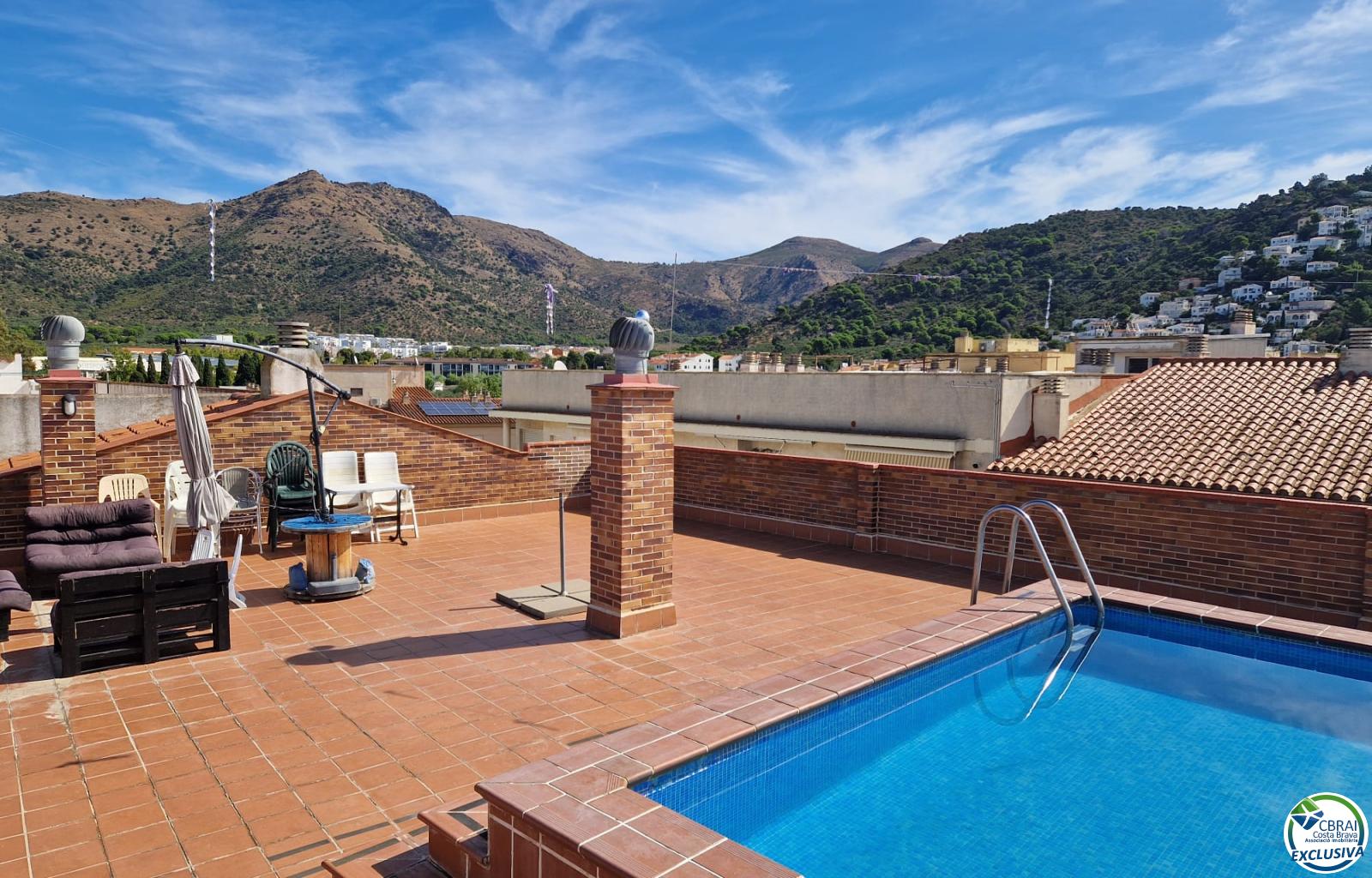 3-Bedroom Duplex Penthouse with Spacious Terraces, Swimming Pool and Parking - Centre - Ref. CBR6677 - photo 21