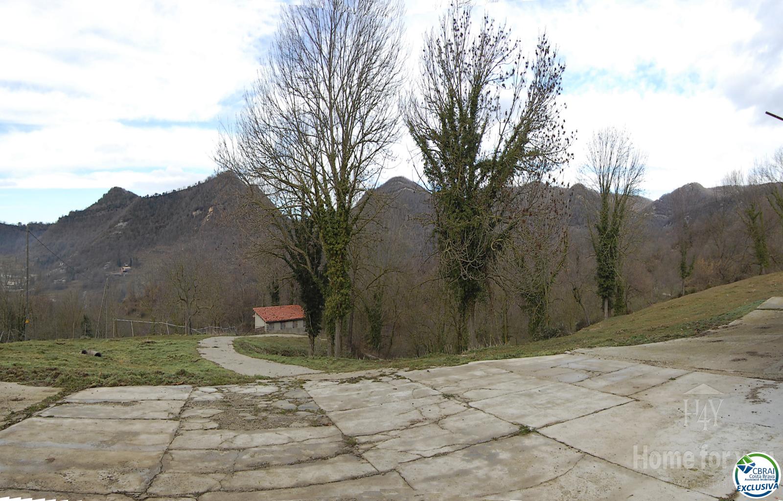 Magnificent livestock and forestry estate in Vidrà, 3.5 km from the village with a paved access road. It covers an area of ​​108 hectares. - Ref. CBR6381 - photo 23