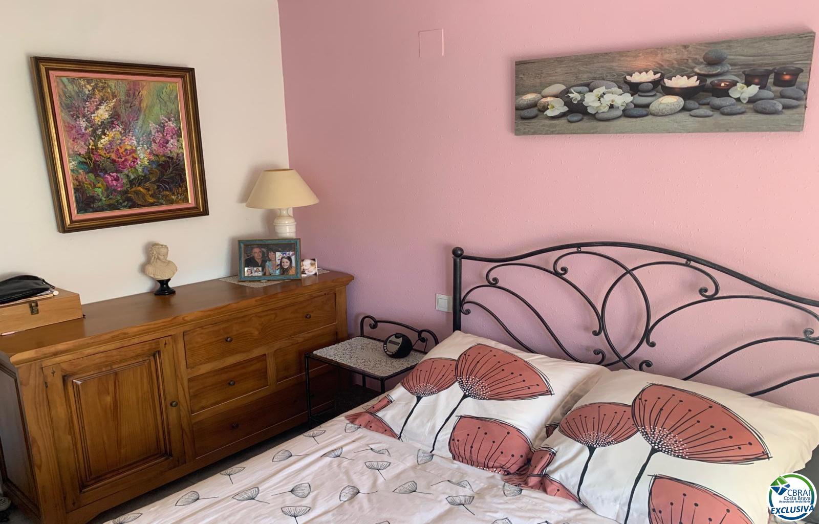 Beautiful 3 bedroom house with garden in Santa Margarita-Roses - Santa Margarida - Ref. CBR6417 - photo 24