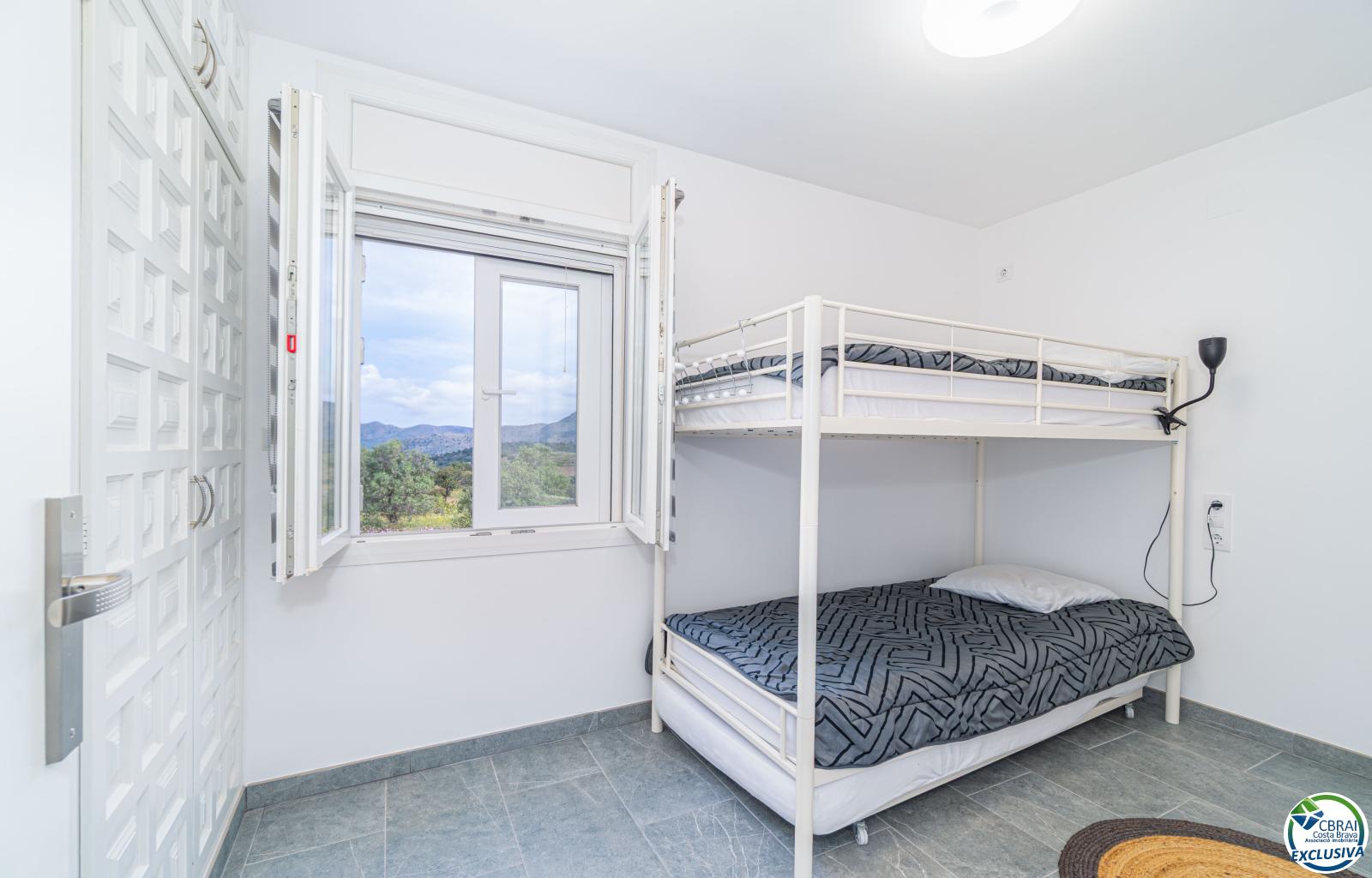 Semi-detached chalet for sale on Joan Timoneda Street - Canyelles - Ref. CBR6446 - photo 21