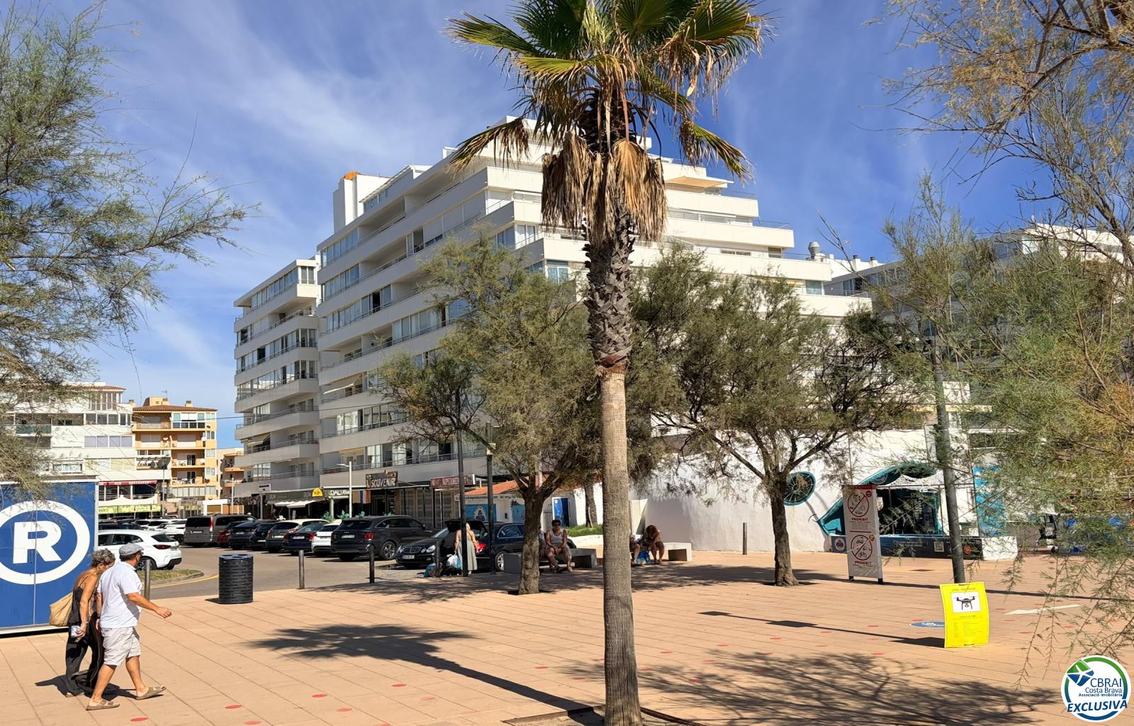 Seafront location, spectacular sea views and fully renovated - Santa Margarida - Ref. CBR6663 - photo 39