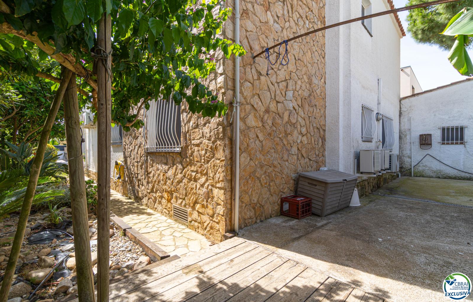 Stunning renovated house with pool in Empuriabrava - Peni - Ref. CBR6547 - photo 42