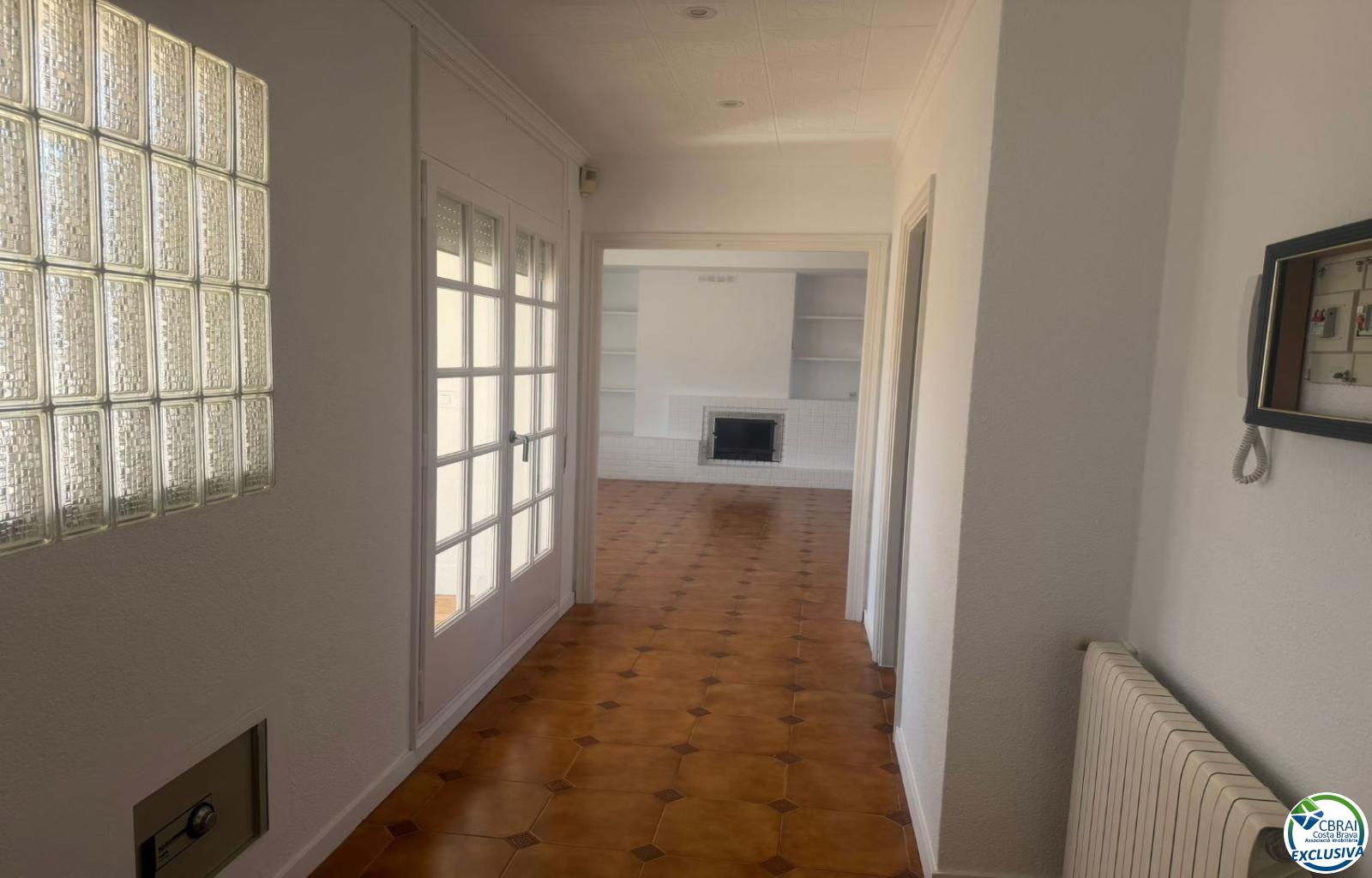 Penthouse in the heart of Roses, - Centre - Ref. CBR6397 - photo 31
