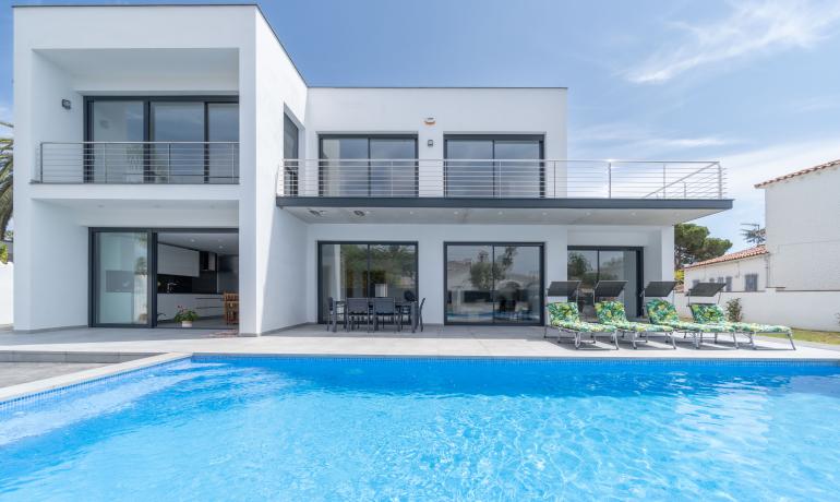 House - Empuriabrava