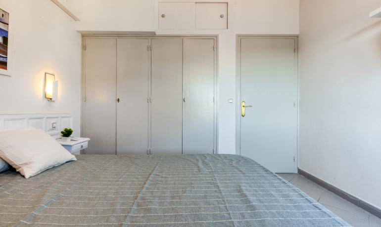 Sea View Apartment with Tourist License in Canyelles Petites