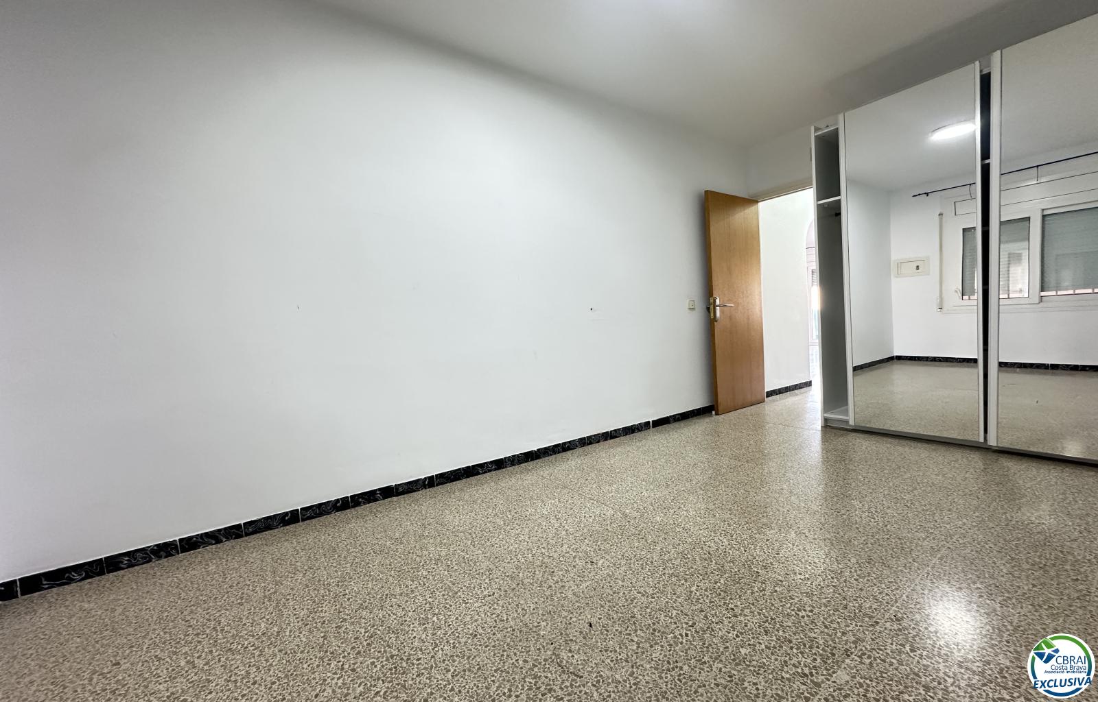 Spacious apartment next to the beach and shops - Sant Mori - Ref. CBR6561 - photo 10