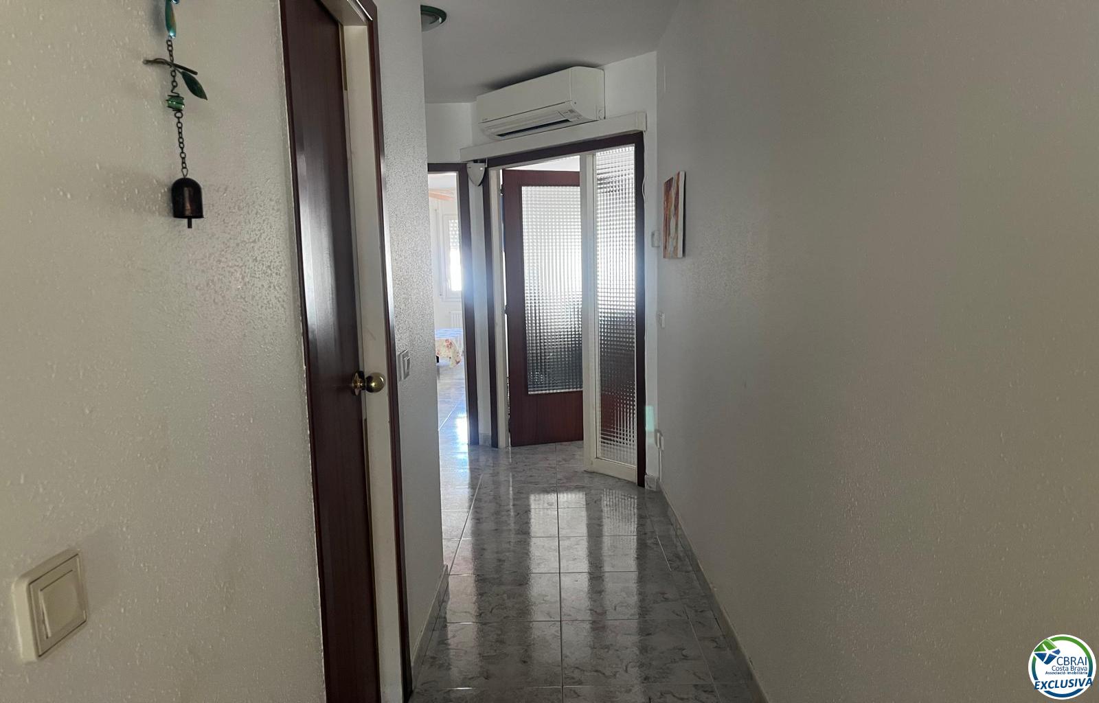 Large apartment in the center of Roses with elevator. - Centre - Ref. CBR6552 - photo 13