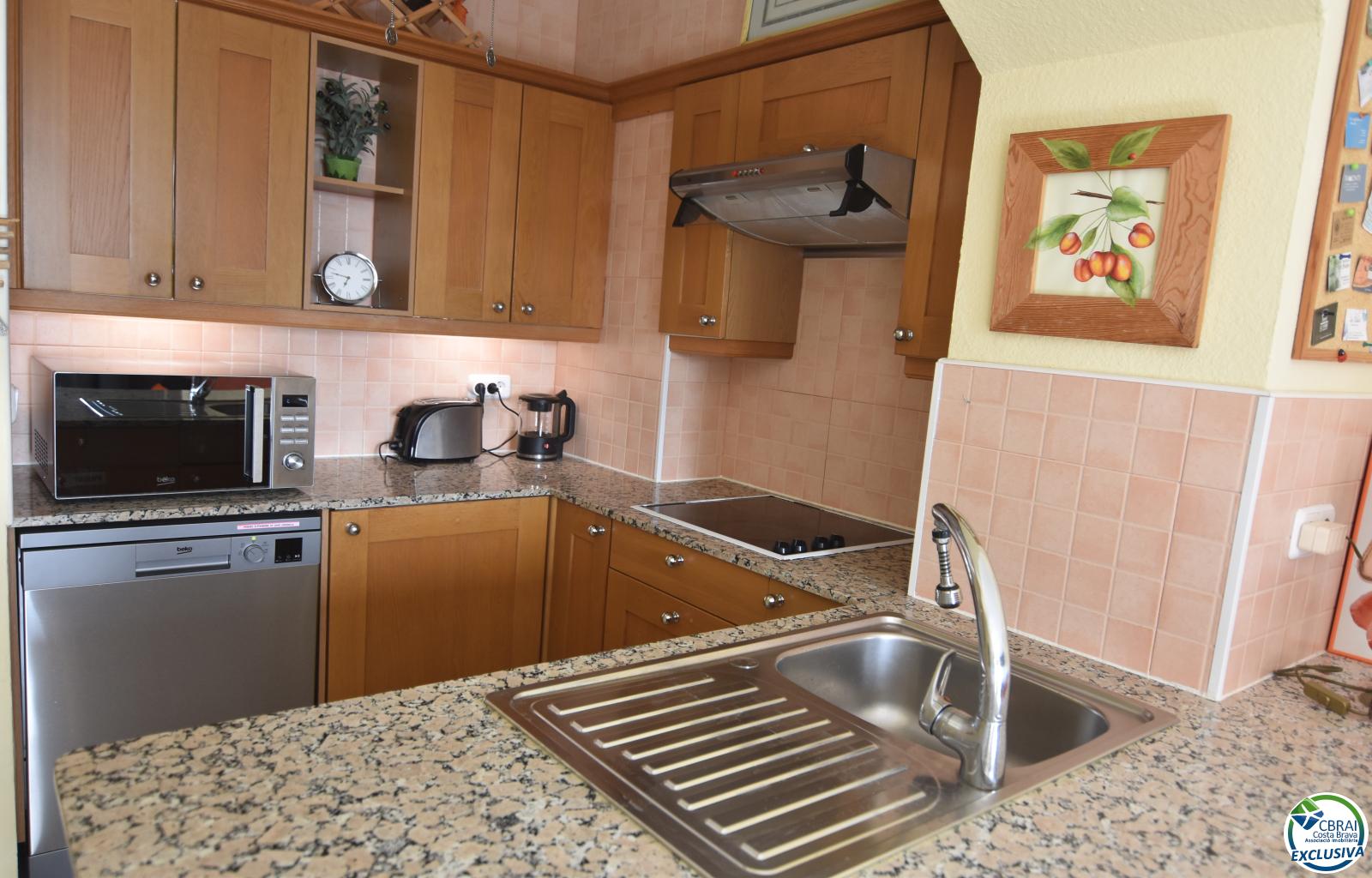 Apartment with tourist license in Santa Margarita, Roses, with terrace and communal swimming pools. - Santa Margarida - Ref. CBR6476 - photo 13