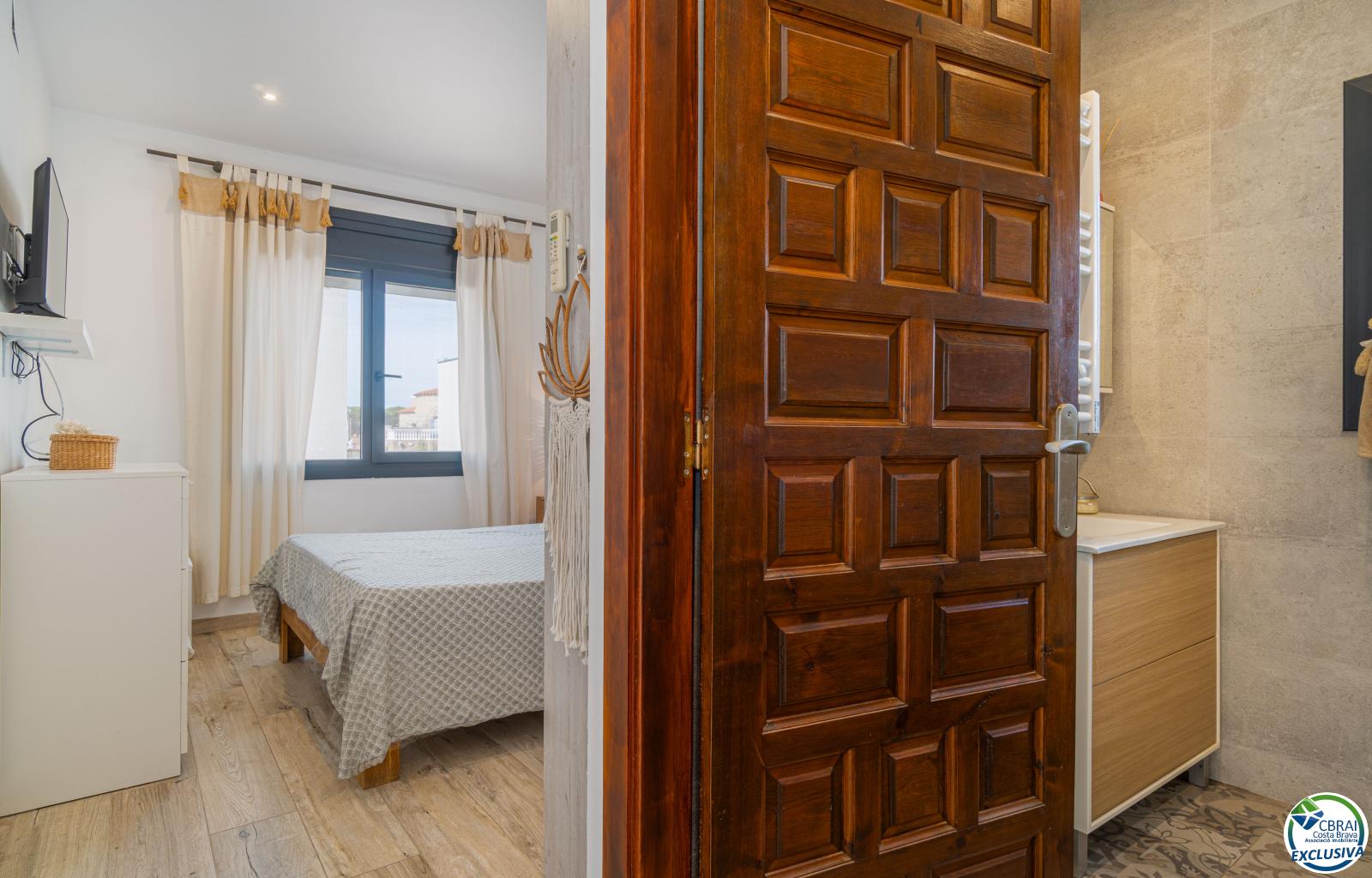 Stunning renovated house with pool in Empuriabrava - Peni - Ref. CBR6547 - photo 14