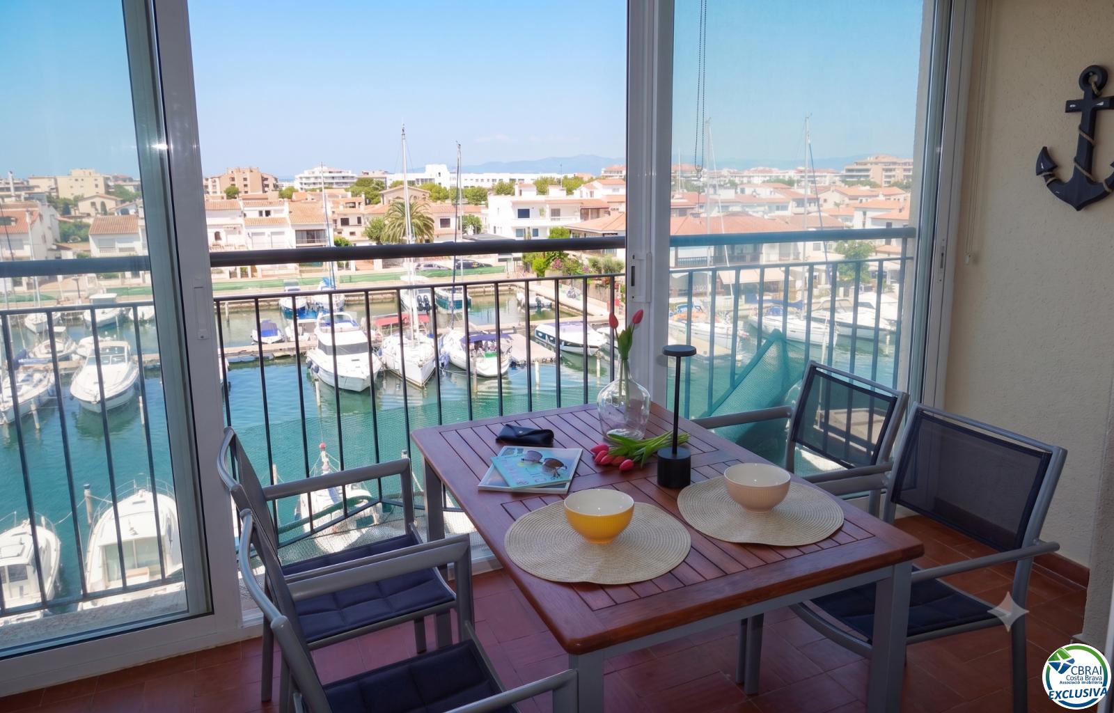 Apartment with spectacular canal views, just 3 minutes from Empuriabrava beach. - Badia - Ref. CBR6553