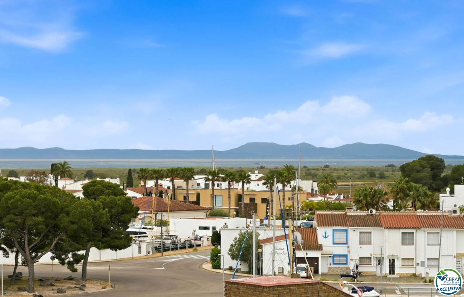 Penthouse 6º m2 wi0h 60 m² of terraces, TOURISTE LICENSE - Santa Margarida - Ref. CBR6522