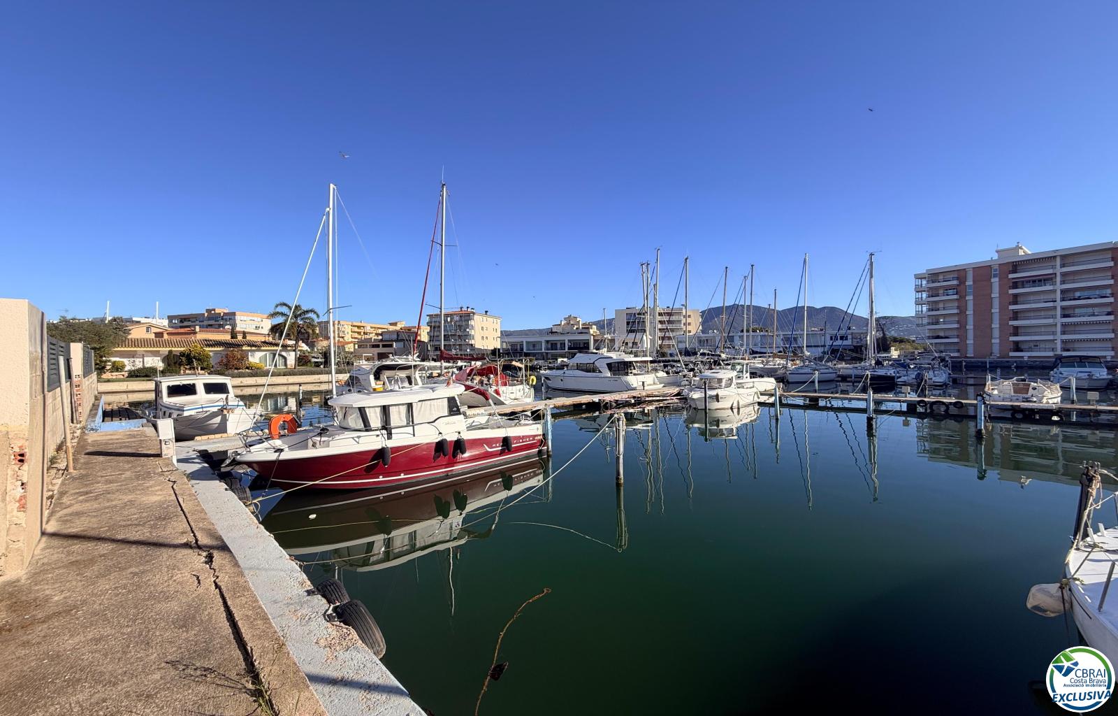 Mooring of 3 x 8 metres, suitable for both sailing and motor boats. - Santa Margarida - Ref. CBR6484 - photo 18