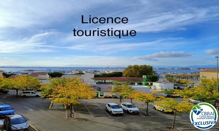 for saleFlat/Apartment Roses