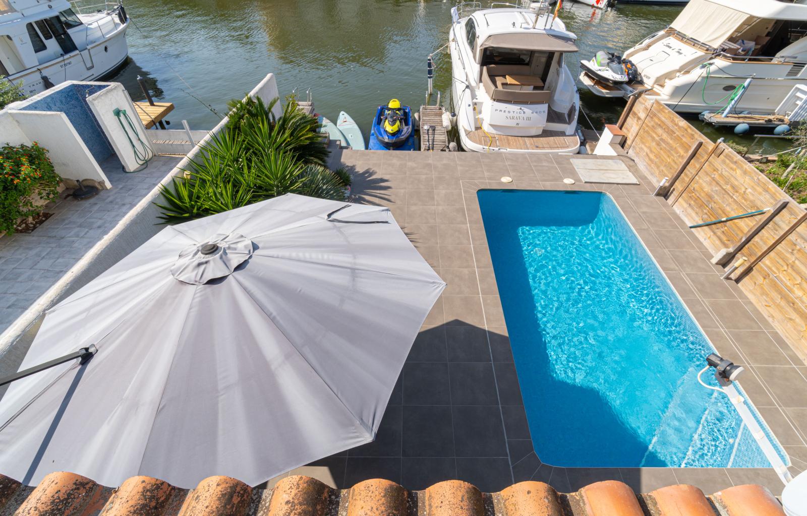 Elegant Waterfront villa with pool, private mooring and direct canal access in Santa Margarita - Santa Margarida - Ref. CBR6598 - photo 50