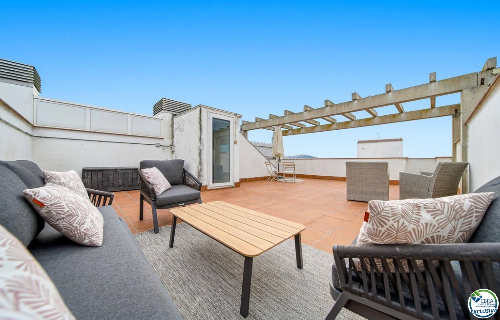 Penthouse 6º m2 wi0h 60 m² of terraces, TOURISTE LICENSE - Santa Margarida - Ref. CBR6522 - photo 21
