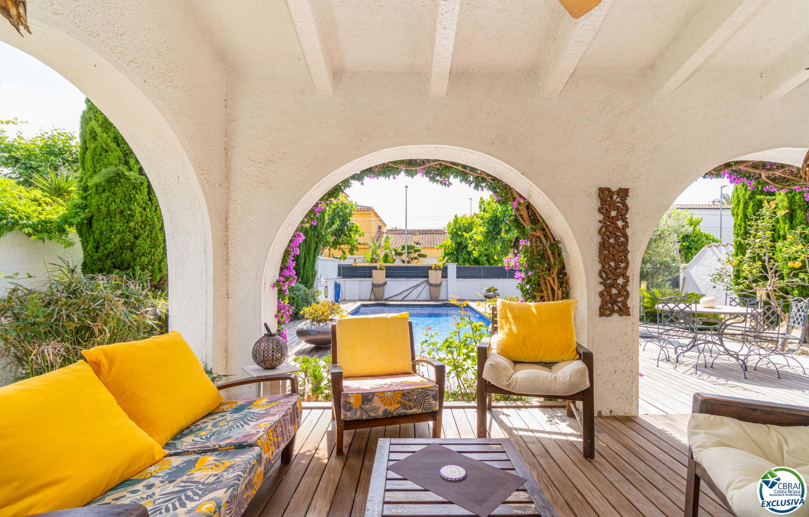Stunning renovated house with pool in Empuriabrava - Peni - Ref. CBR6547 - photo 4