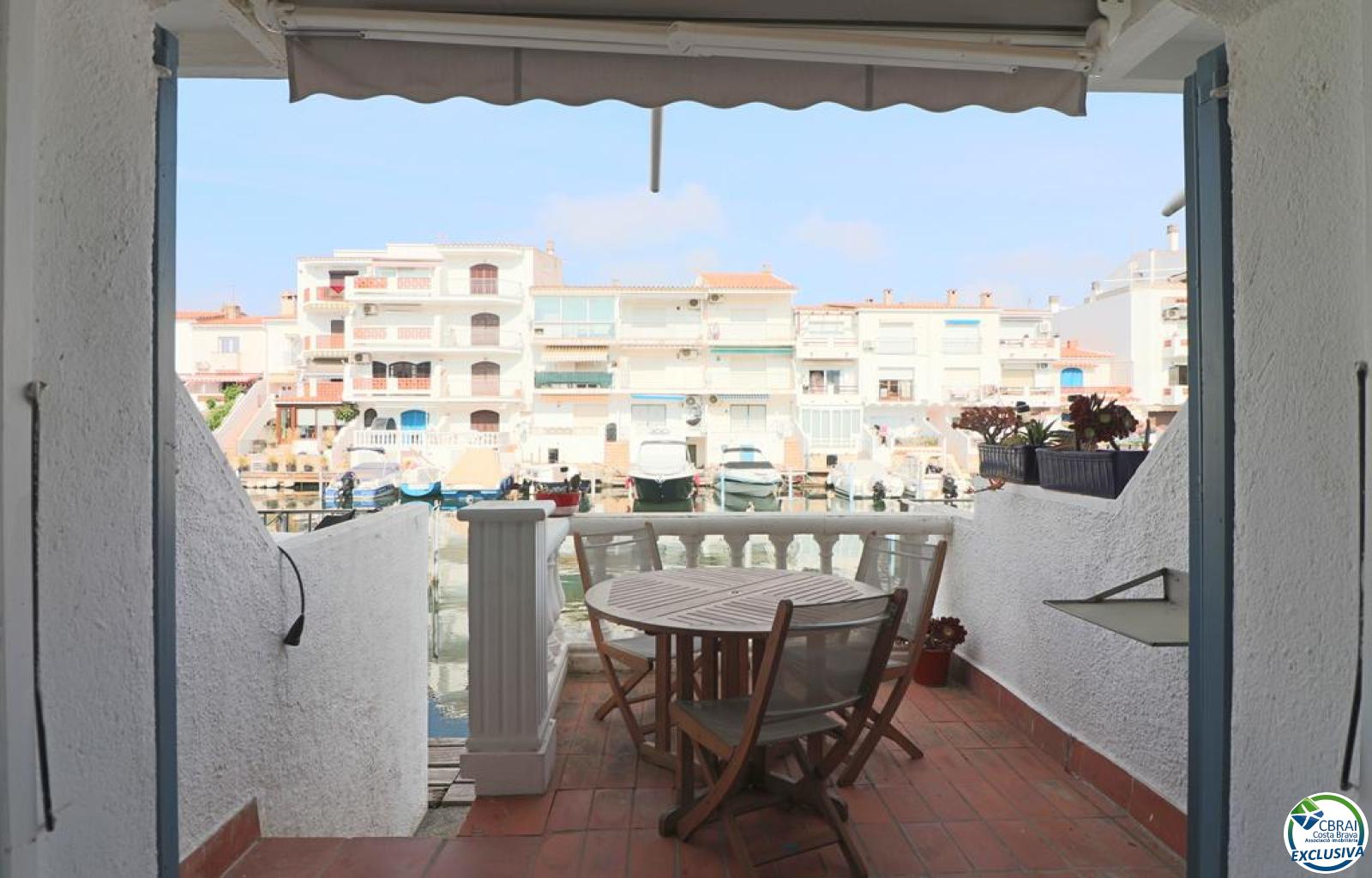 Townhouse with a private 10m x 3m mooring in Porto Fino, Empuriabrava - Portofino - Ref. CBR6483 - photo 2
