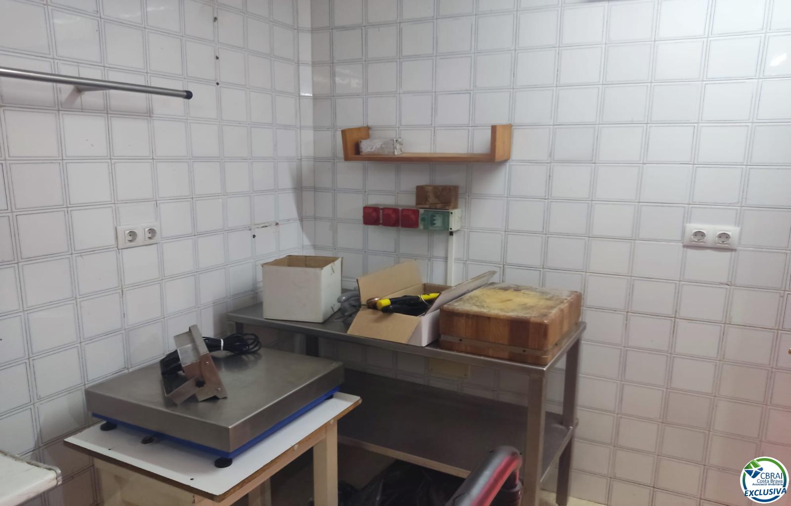 For sale commercial premises, former butcher shop. - Puigmal - Ref. CBR6667 - photo 18