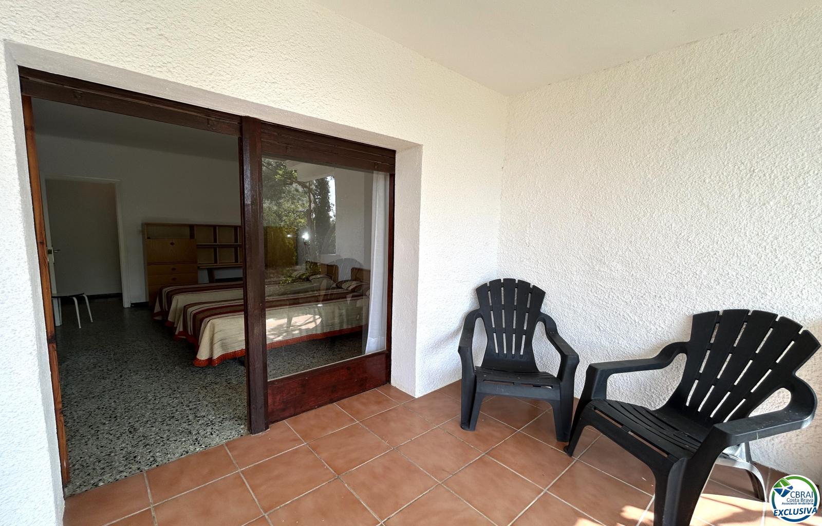 House in Llançà with a tourist license, sea views, and just a few meters from the beach. - Grifeu - Ref. CBR6637 - photo 49