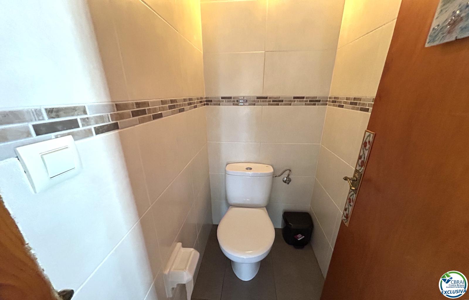 House in Llançà with a tourist license, sea views, and just a few meters from the beach. - Grifeu - Ref. CBR6637 - photo 29