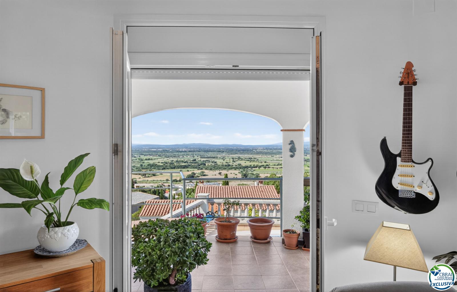Can Isaac – Insiders know exactly why they want to live here! - Ref. CBR6533 - photo 12