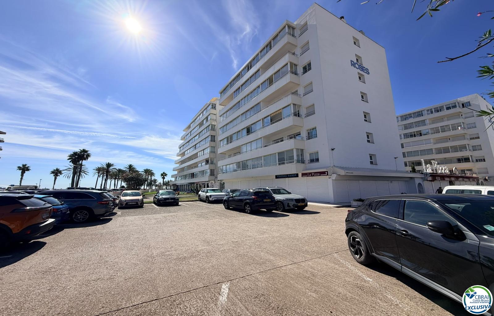 Seafront location, sea views, parking, swimming pools and gardens by the beach. - Santa Margarida - Ref. CBR6664 - photo 50