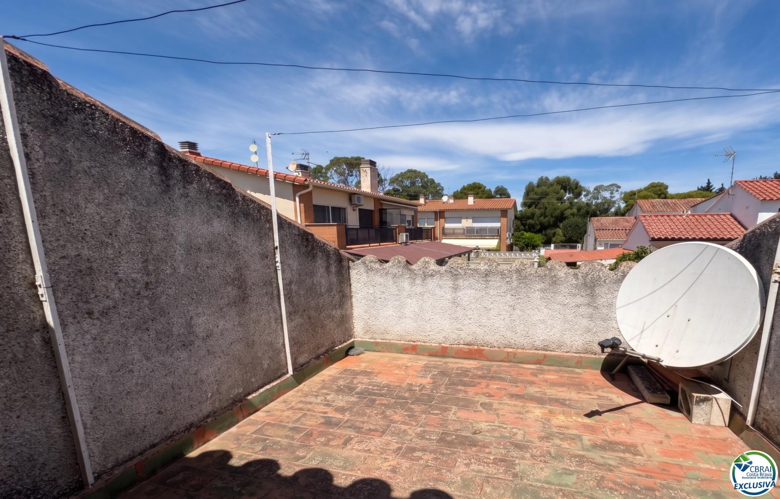 Unique opportunity in Mas Matas, Roses — Semi-detached house with private plot, ready for your renovation project - Mas Mates - Ref. CBR6588 - photo 23