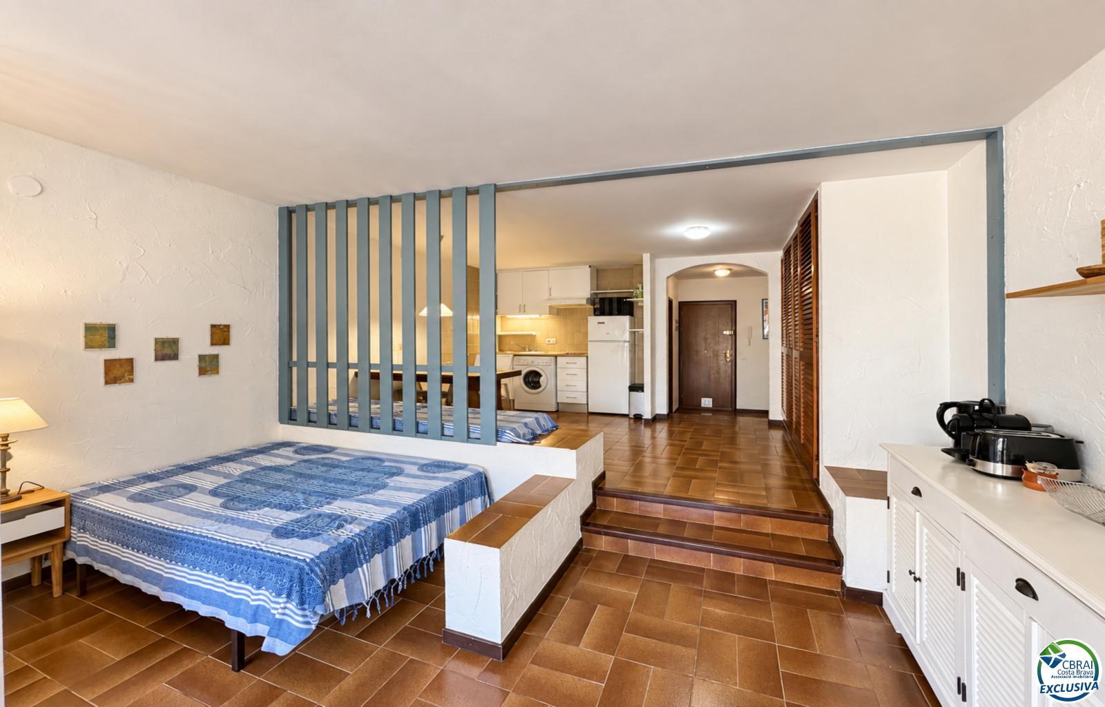 Spacious studio with terrace and tourist licence 80 metres from Santa Margarita beach - Roses - Santa Margarida - Ref. CBR6675 - photo 10
