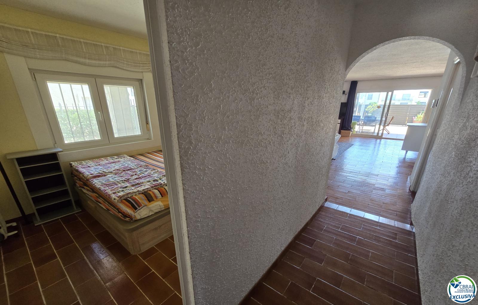 14x3.70 m Private Mooring Before the Bridges with Apartment & Parking - Salins - Ref. CBR6589 - photo 13