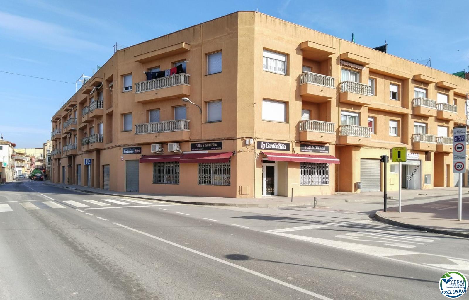 Bar-restaurant for sale