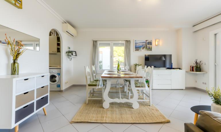 Sea View Apartment with Tourist License in Canyelles Petites