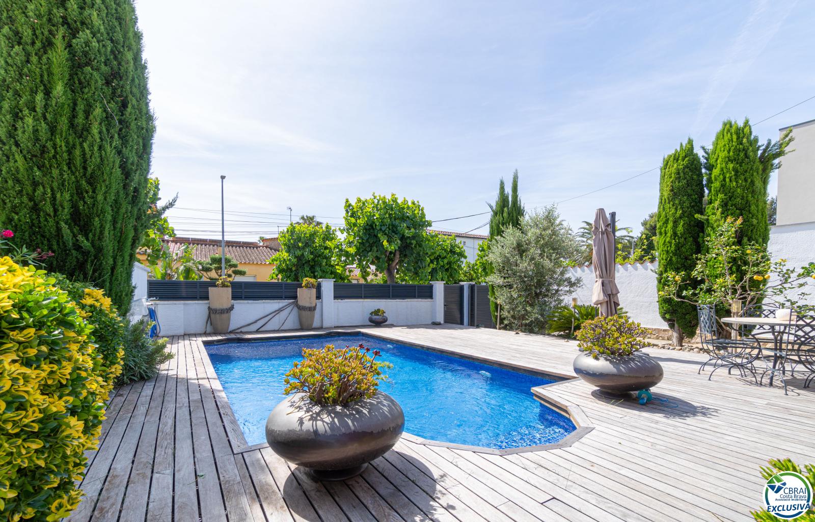 Stunning renovated house with pool in Empuriabrava - Peni - Ref. CBR6547 - photo 3