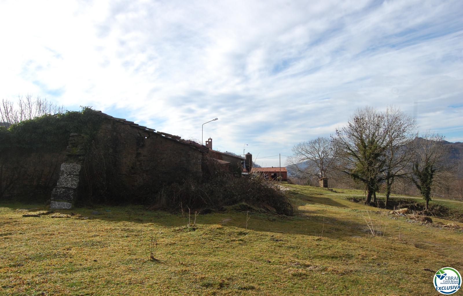 Magnificent livestock and forestry estate in Vidrà, 3.5 km from the village with a paved access road. It covers an area of ​​108 hectares. - Ref. CBR6381 - photo 11