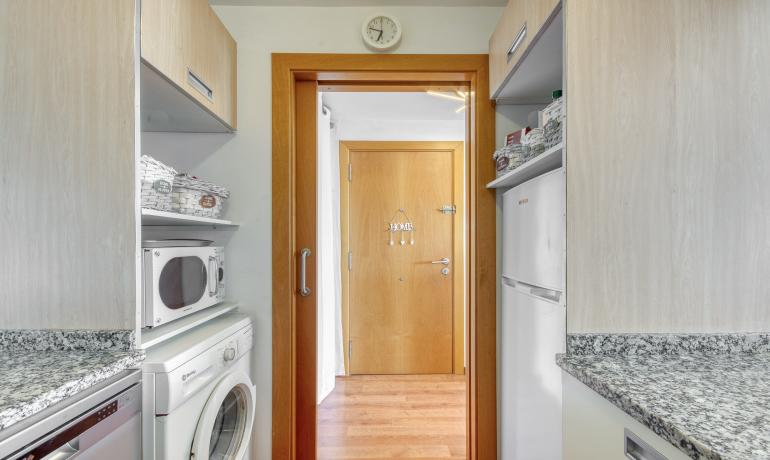 Charming apartment with sea views, just steps from the beach