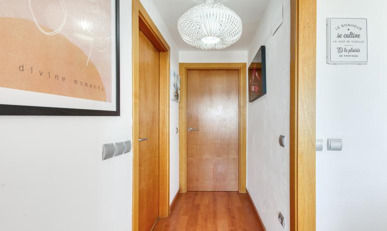 Charming apartment with sea views, just steps from the beach