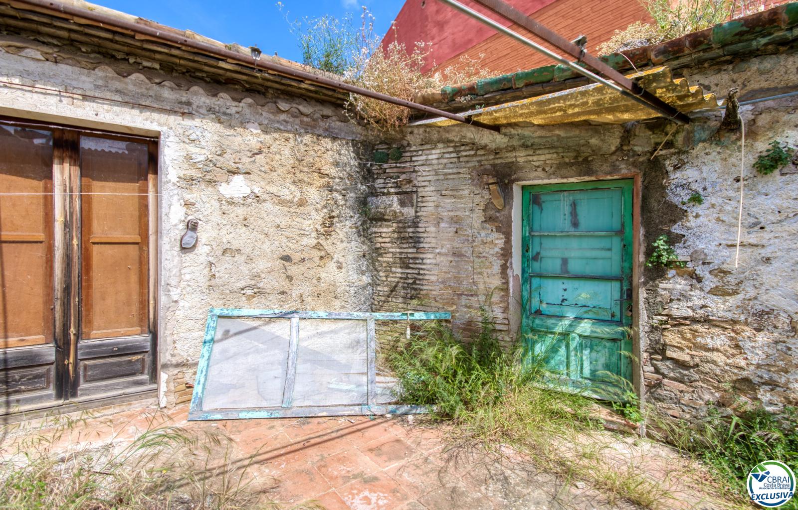Authenticity and Potential: Village House with "Voltes Catalanes" in the Heart of Palau-saverdera - Centre - Ref. CBR6447 - photo 44