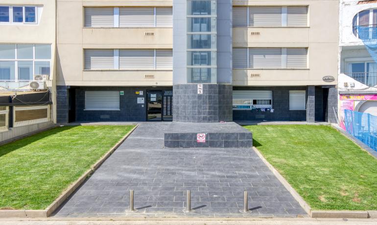 Charming apartment with sea views, just steps from the beach