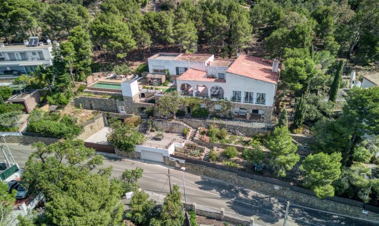 Exclusiva propietat a Cala Almadrava – Roses | Vistes panoràmiques i privacitat inigualable