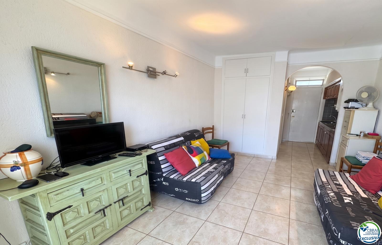 Studio with terrace 30 m from the beach — 4th floor, Salatar, Roses - Ref. CBR6594 - photo 5