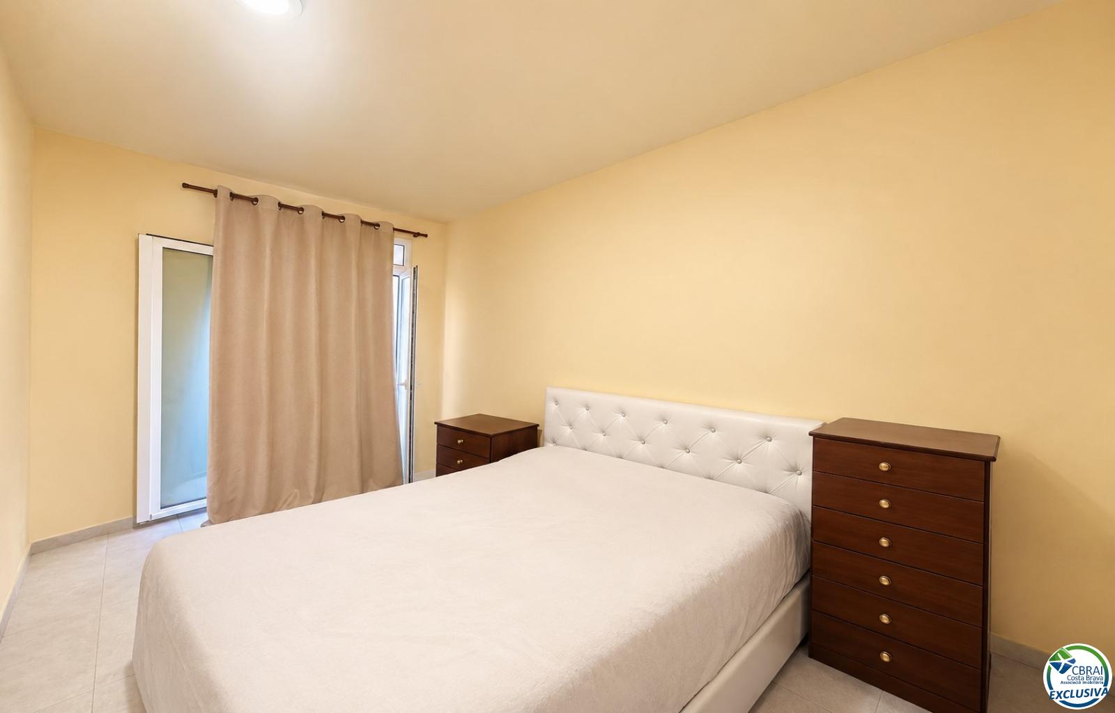 2-bedroom flat with 3 terraces – 79 m² - Casc Urbà - Ref. CBR6619 - photo 5