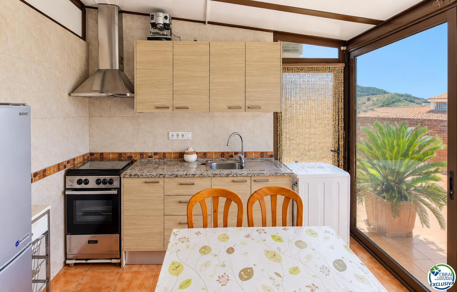 3-Bedroom Duplex Penthouse with Spacious Terraces, Swimming Pool and Parking - Centre - Ref. CBR6677 - photo 13