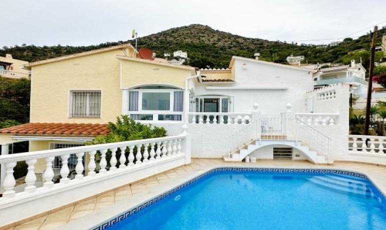 Sales House in Roses, Costa Brava