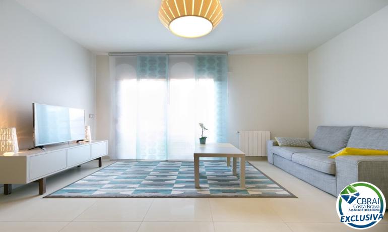 для продажиапартаменты Roses