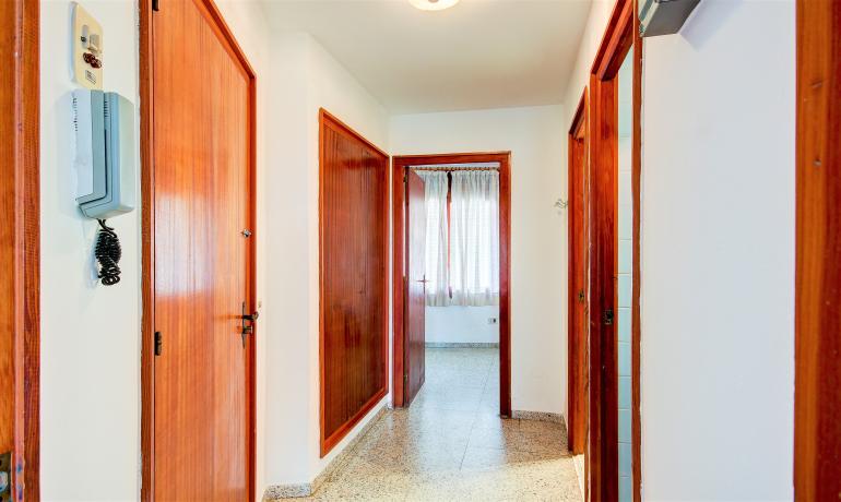 One-Bedroom Apartment in Second Sea Line!