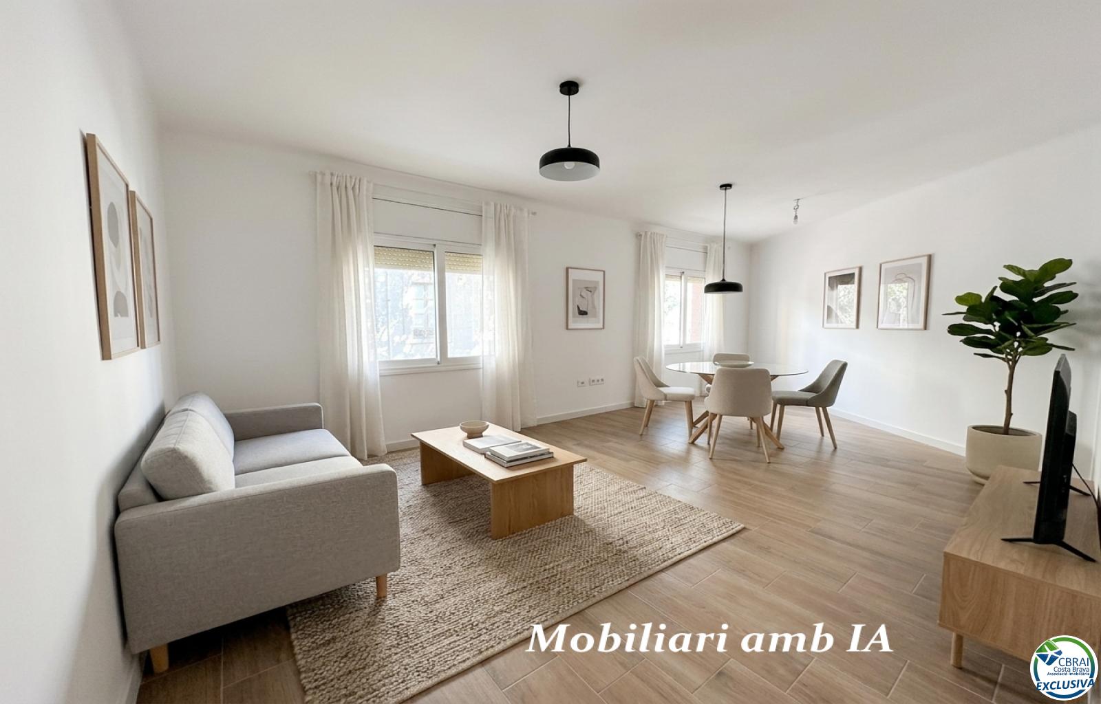 Appartement rénové avec ascenseur, à 500 m de la plage et à côté de la gare Renfe