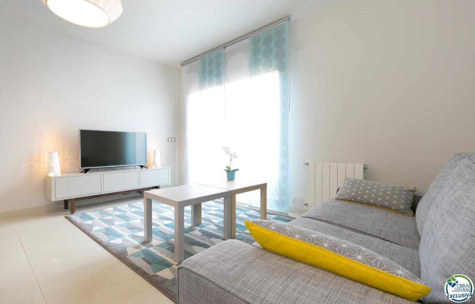 Apartment in Roses with tourist license - Centre - Ref. CBR6410 - photo 3